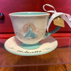 NWT Rae Dunn Disney Cinderella tea cup and saucer